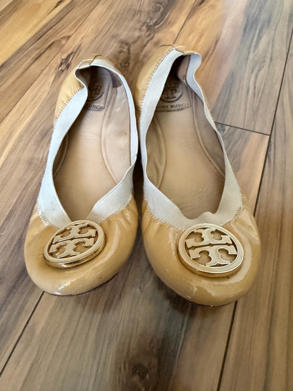 Tory Burch Caroline tan leather ballet Flats